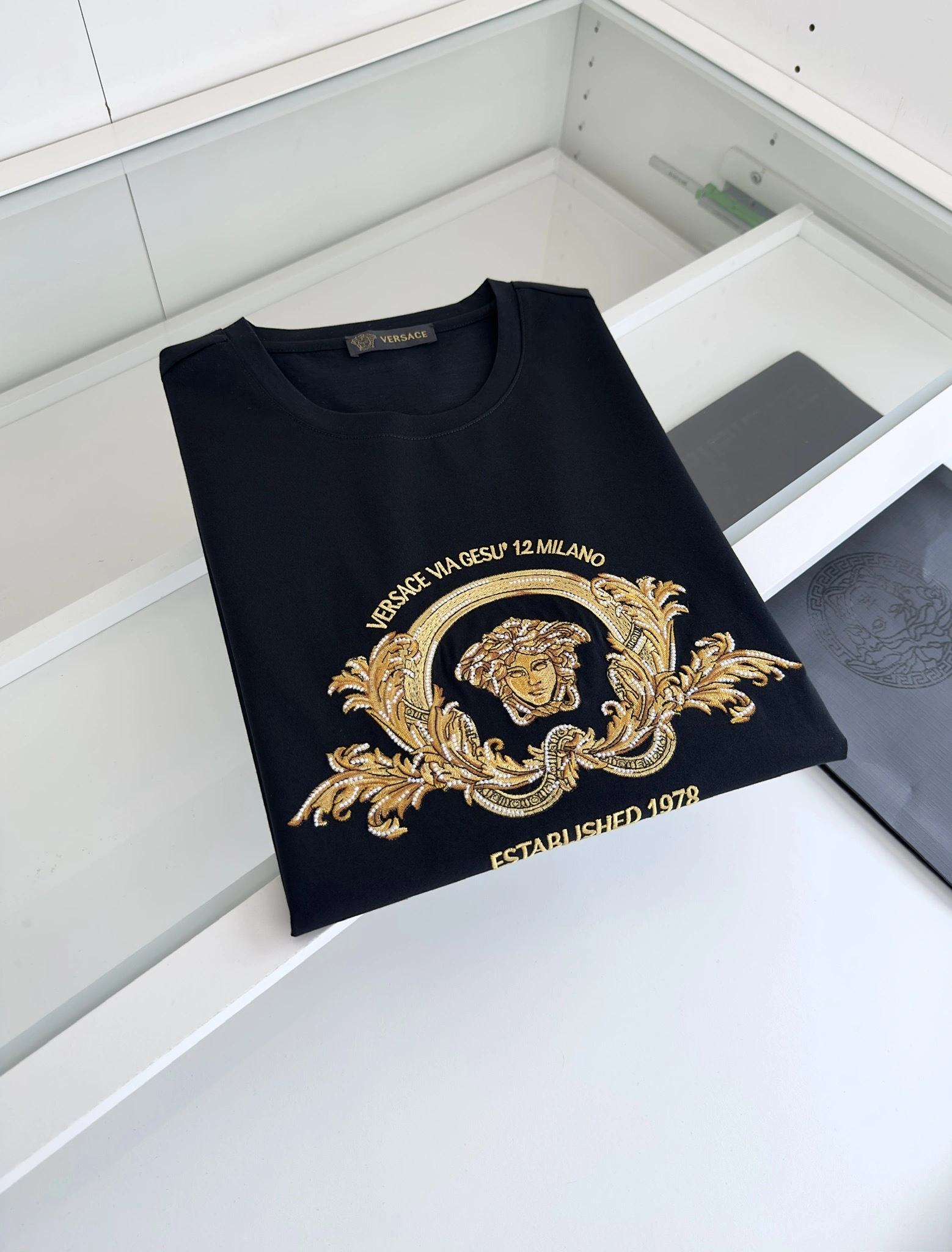 wg.luxury- V5rs135 embroidery Slim Fit Cotton 2colour item:E-F501C1104-2